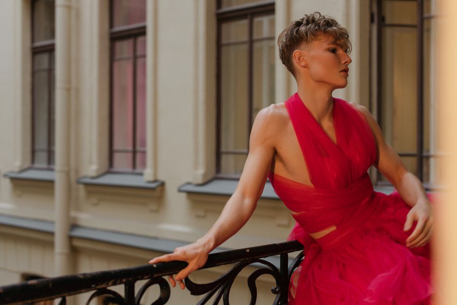 Black Tie Optional Dresses Under 0: 8 Picks That Won’t Look Cheap