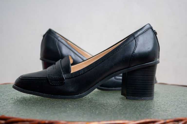 How to Style Loafers for Women