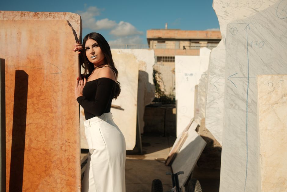How to Wear White Trousers with Confidence
