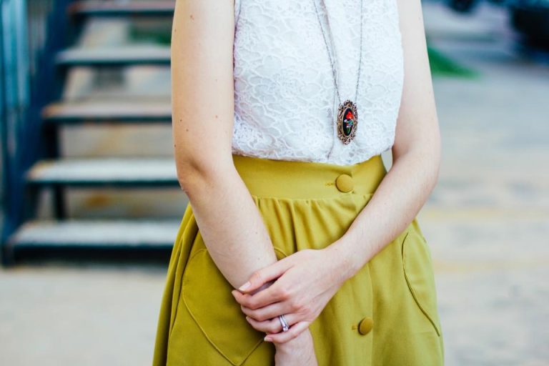 Finding Vintage Jewellery Online