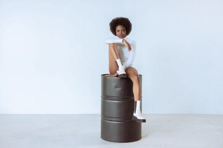 Wide-Calf Ankle Boots That Actually Look Sleek (5 Picks for 2026)
