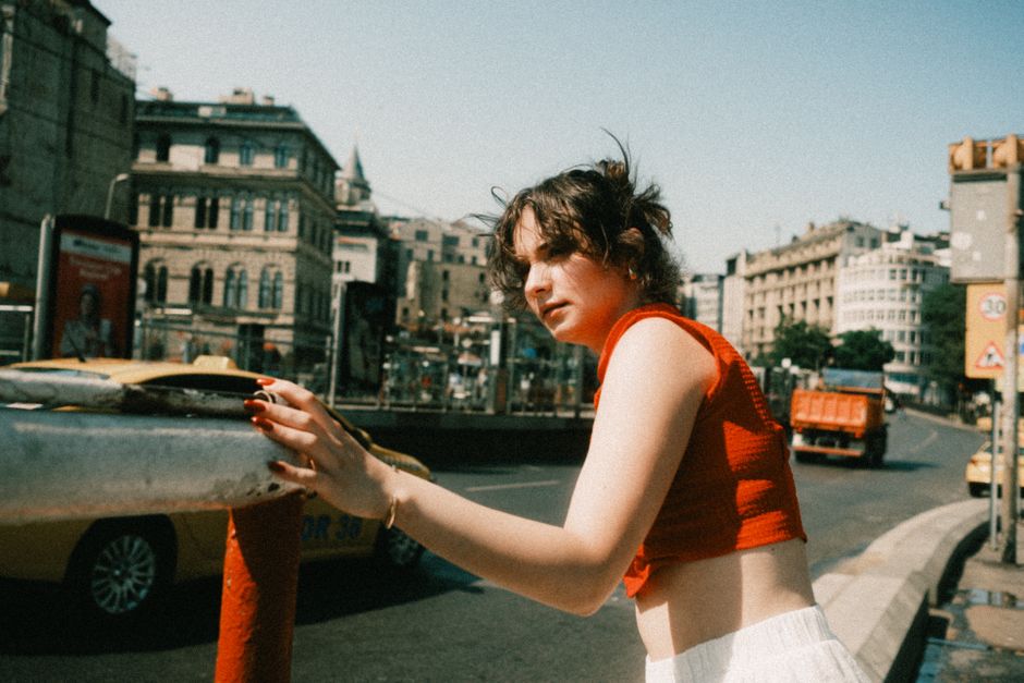 How to Dress for Hot, Humid Days